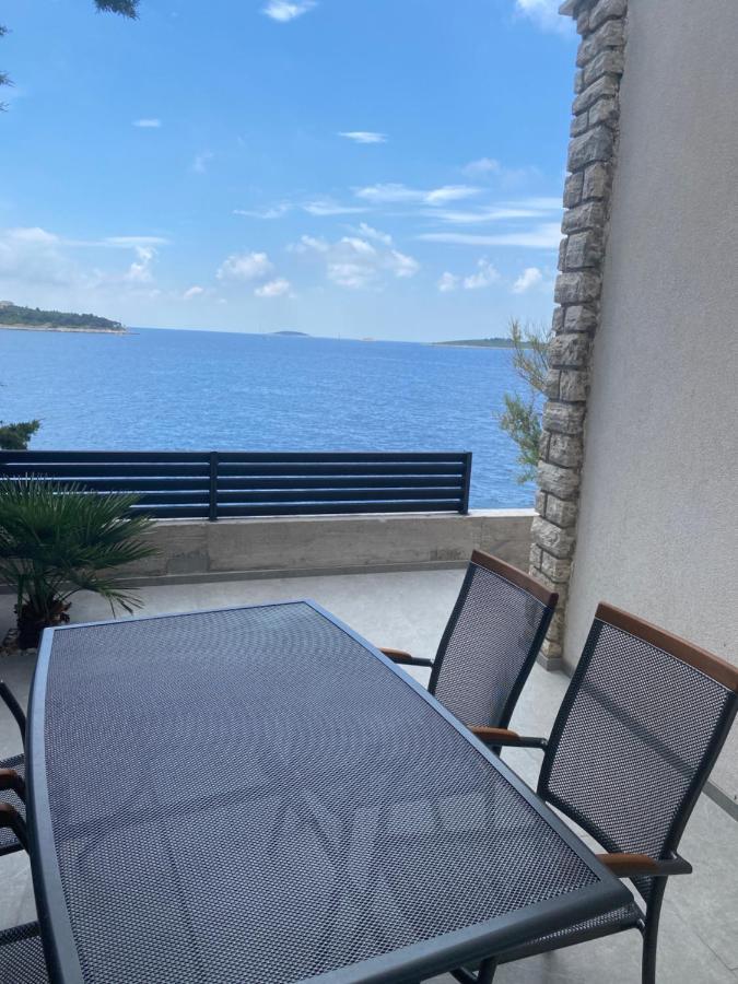 Apartment Svemir Primošten Dış mekan fotoğraf